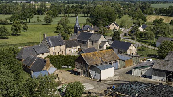 Bourg de Rennes-en-Grenouilles