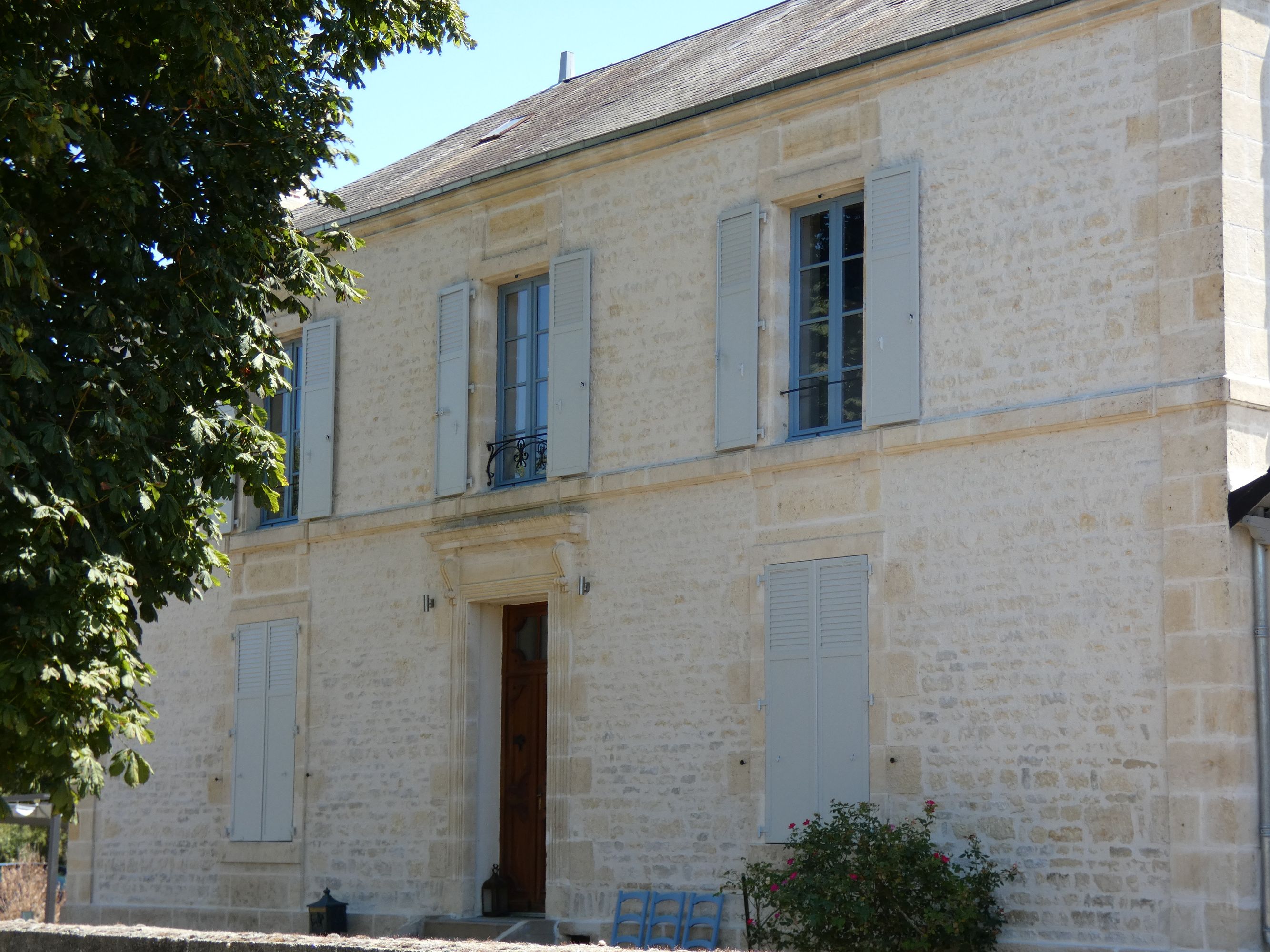 Moulin du Château Musset (disparu), puis ferme, actuellement maison, 87 allées du Château