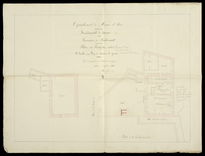 Maison du Sénéchal, puis hôtel de la Boule-d'Or, puis école, puis maison, 6 place des Blatiers, Fontevraud-l'Abbaye