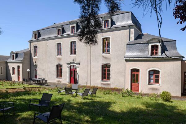 Ancienne maison de notaire, actuellement foyer d'accueil médicalisé dit Maison Rochas