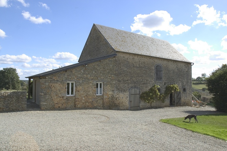 Ferme, actuellement maison, la Perrerie