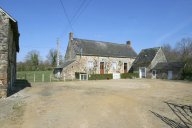 Écart, puis ferme, actuellement maison - la Girousière, Saint-Jean-sur-Erve