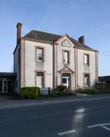 Ecole de garçons et mairie, actuellement mairie de Bourgneuf-en-Mauges