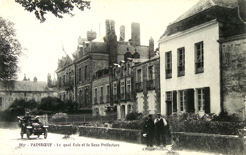 Le quai Eole vu depuis la rue de l'Eglise (1ère moitié XXe siècle), à droite, les maisons n° 4 et n° 5.