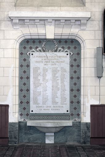 Monument aux morts, église paroissiale Saint-Jean de Saint-Jean-de-Boiseau