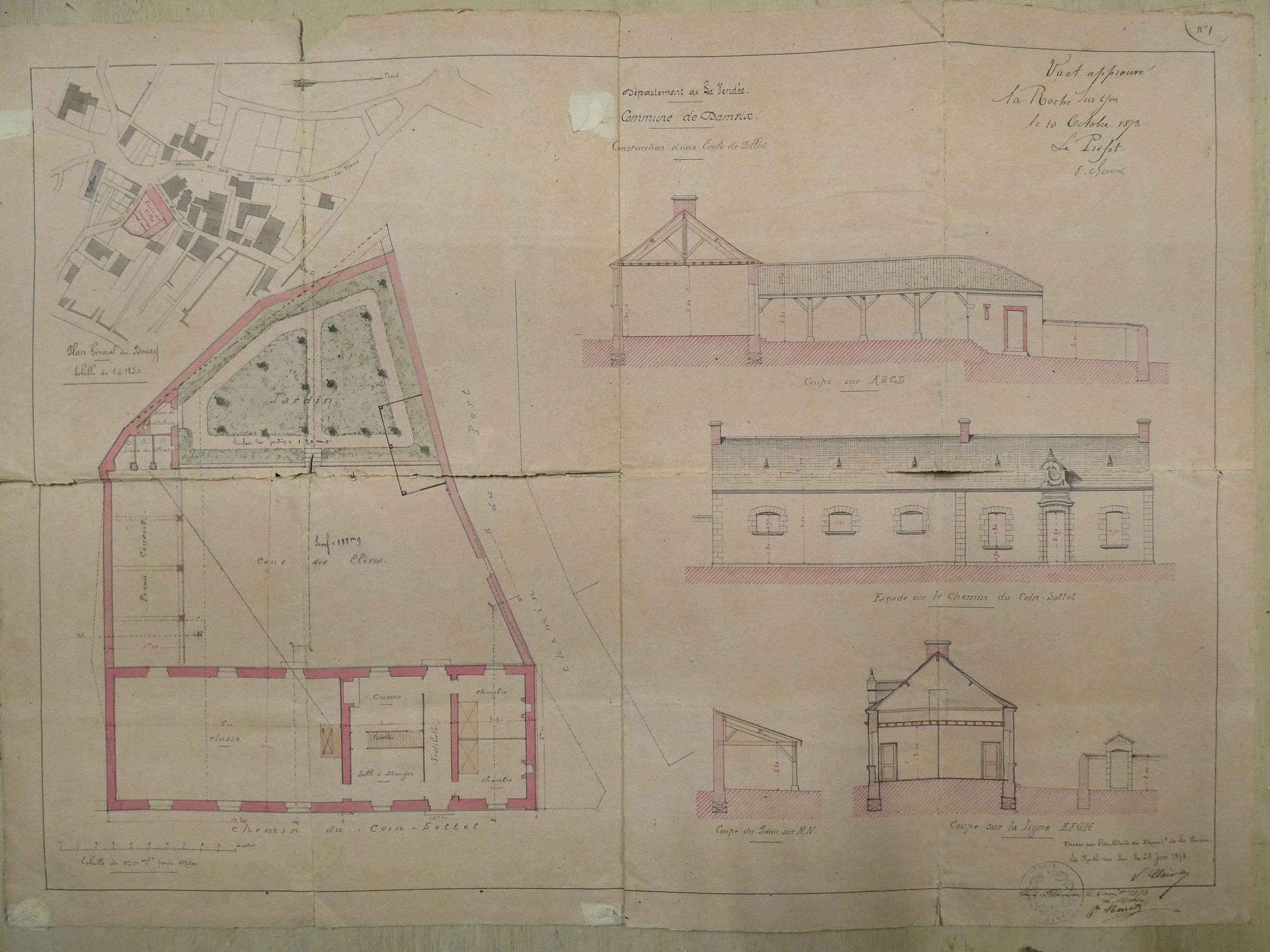 Ecole primaire publique de filles, puis bureau de poste, actuellement maison et magasin de commerce, 4 rue de la Poste