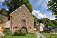 Briquèterie-tuilerie-chaufournerie de Saint-Fraimbault, actuellement deux maisons