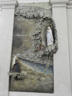 Bas-relief : l'apparition de la Grotte de Lourdes