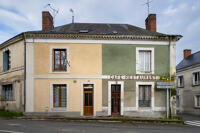 Ensemble de deux maisons et boutique puis café-restaurant, actuellement deux maisons, 2 et 4 rue du Prieuré