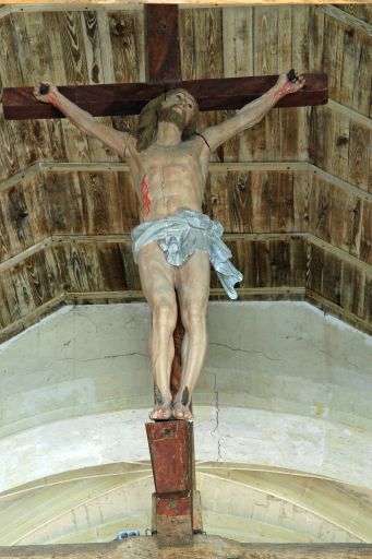 Statue : Christ en croix