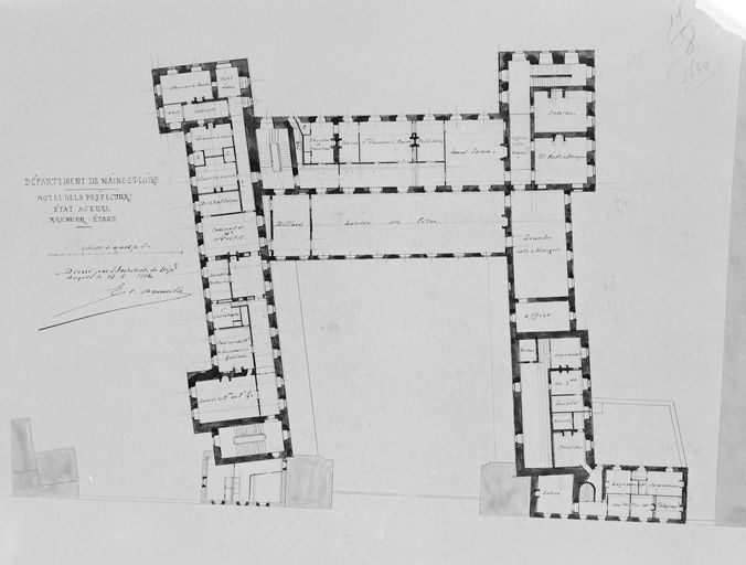 Abbaye de bénédictins puis de mauristes, dite abbaye Saint-Aubin, actuellement hôtel du Département et préfecture de Maine-et-Loire