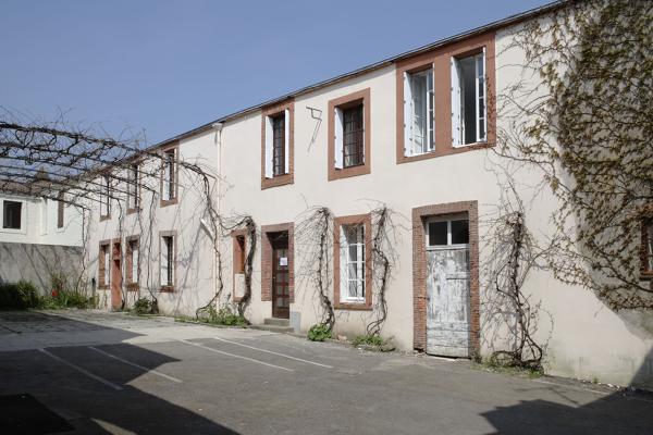 Hôtel de voyageurs Relais Saint-Gilles, 7 rue Fernand-de-Mun