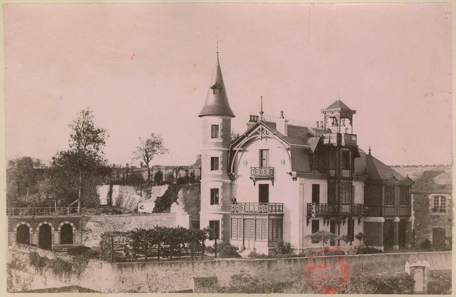 Le chalet Bideau à la Pointe. Photographie vers 1895-1900.