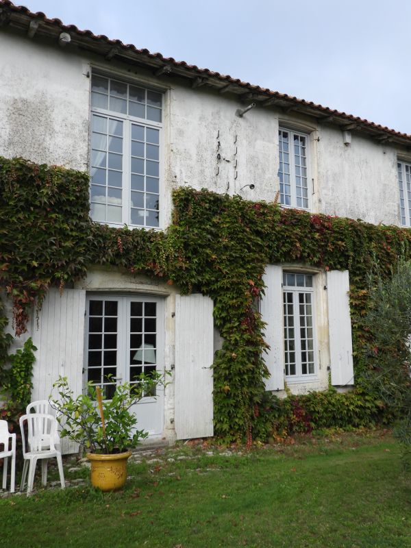 Commanderie, actuellement maison et ferme