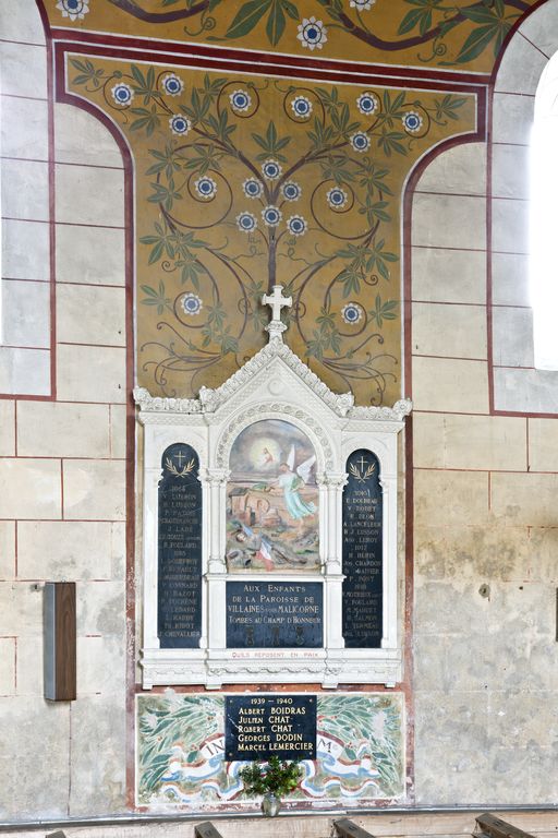 Monument aux morts, église paroissiale Saint-Germain de Villaines-sous-Malicorne