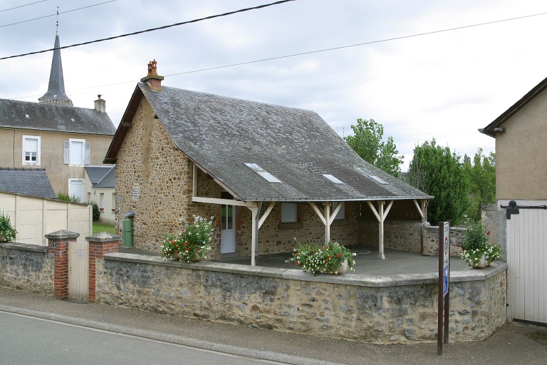 École de filles, puis école maternelle - 2-4 rue de la Poterie, Saint-Jean-sur-Erve