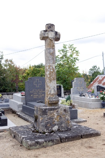Croix de cimetière - Blandouet