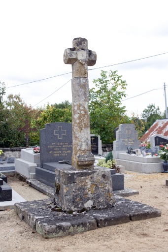 Croix de cimetière - Blandouet