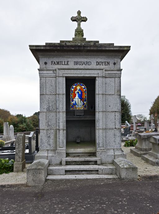 Chapelle funéraire de la famille Brisard-Doyen - R.D. 503, R.D. 248, Saint-Mars-sur-Colmont