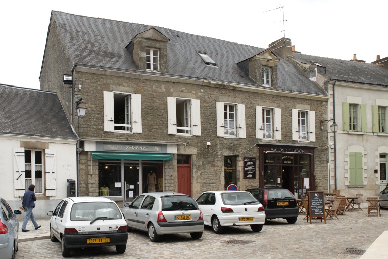 Hôtel particulier, 2-3 rue des Lauriers, rue Sœurs-Grises