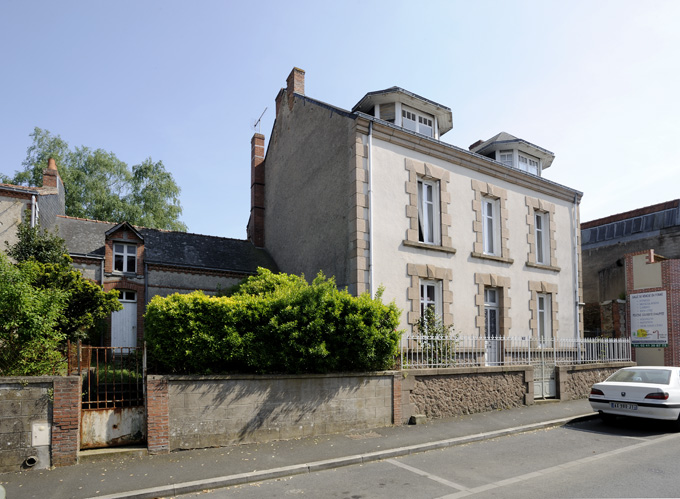 Maison de l'industriel Jean Pasquier, 9 rue Jeanne-d'Arc, Saint-Macaire-en-Mauges