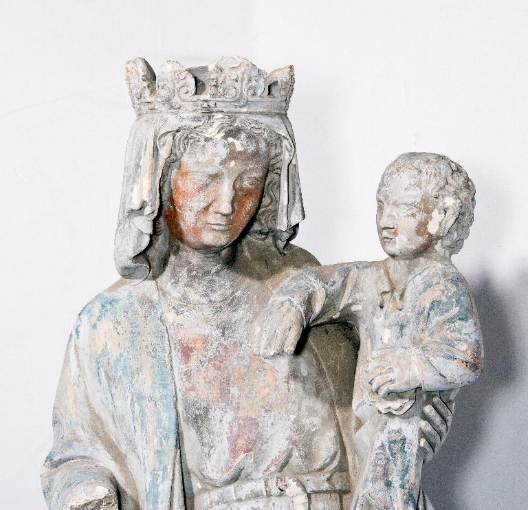 Statue : Vierge à l'Enfant - Prieuré puis presbytère, La Rouaudière