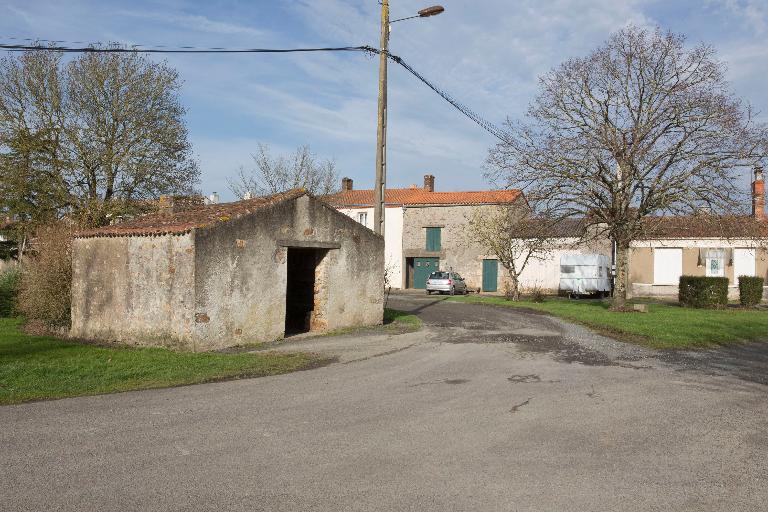 Four anciennement commun aux habitants de la Bretonnière (Maisdon-sur-Sèvre), BY-68, cadastre 2018.