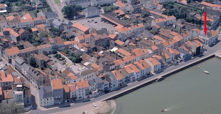 Maison, caisse d'épargne, 122 rue du Général-De-Gaulle, Paimbœuf