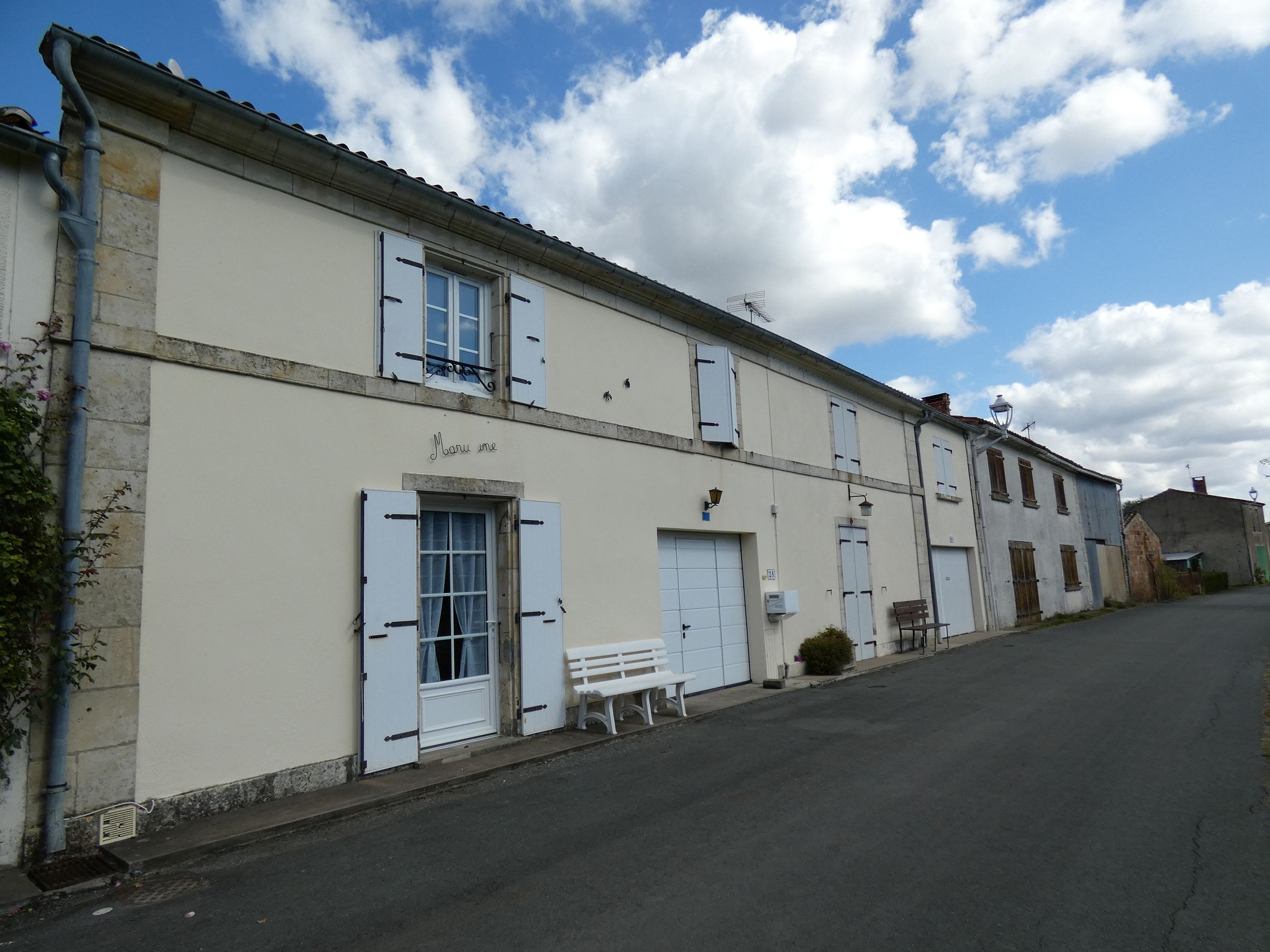 Ferme, actuellement maison ; les Cabanes, 25 et 27 rue des Petites Cabanes