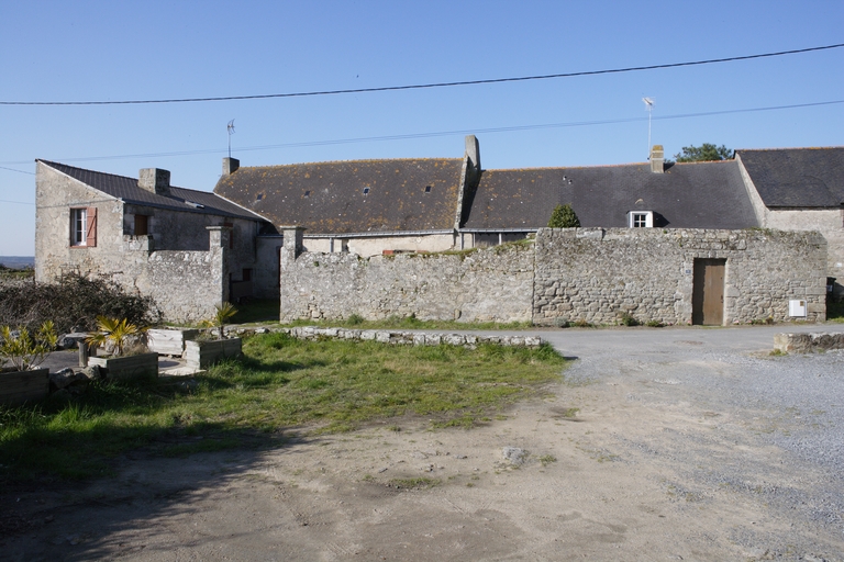 Rangée de maisons, le Grigueny, 1er ensemble