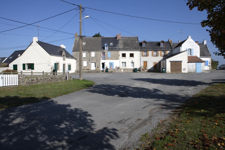 Rangée de maisons, 1, 2, 3, 4, 5, 6 place des Perrières