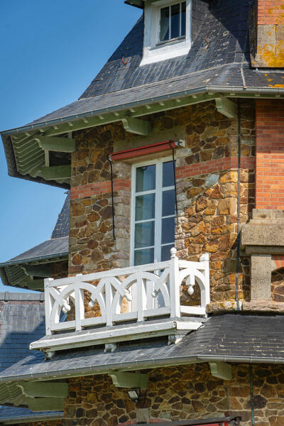 Demeure de villégiature dite cottage ou château