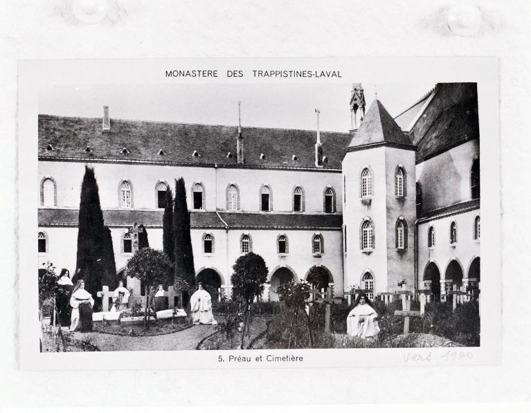 Couvent de trappistines Notre-Dame-du-Havre-du-Salut-de-l'Immaculée-Conception, rue Saint-Benoît, Laval