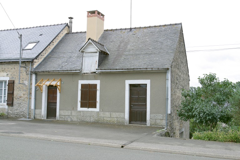 Maison - 22 rue Nationale, Saint-Jean-sur-Erve