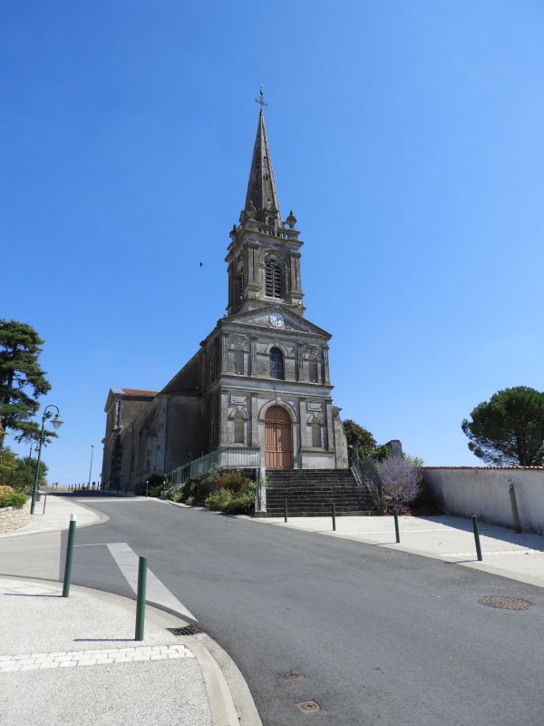 Eglise paroissiale Saint-Hilaire de L'Île-d'Elle