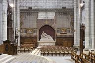 Monument aux morts, église paroissiale Saint-Joseph d'Angers