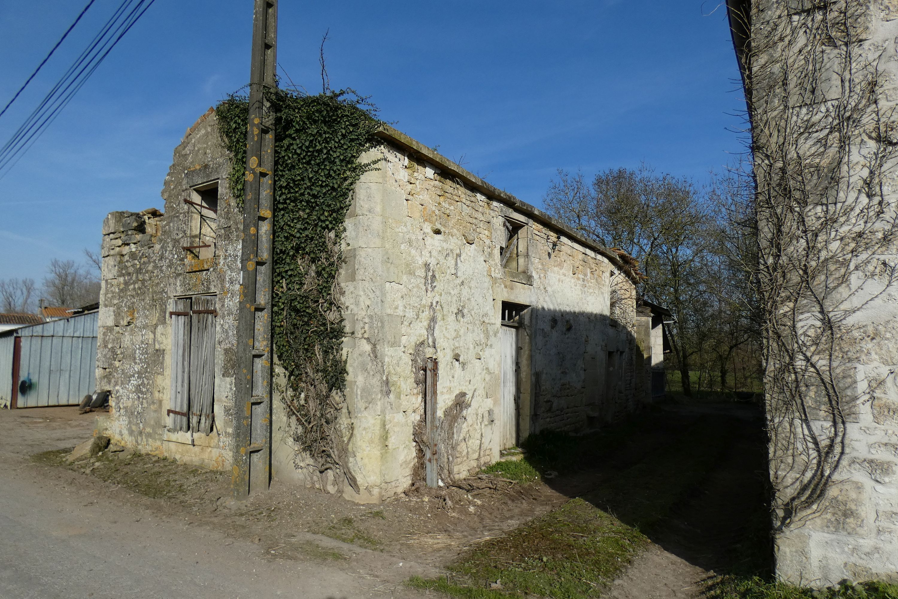 Ferme (vestiges), 59 rue des Cabanes