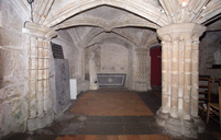 Vue de la chapelle basse ou crypte.
