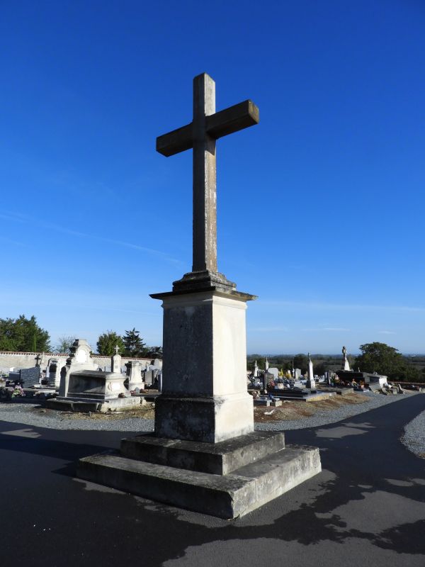 Croix de cimetière