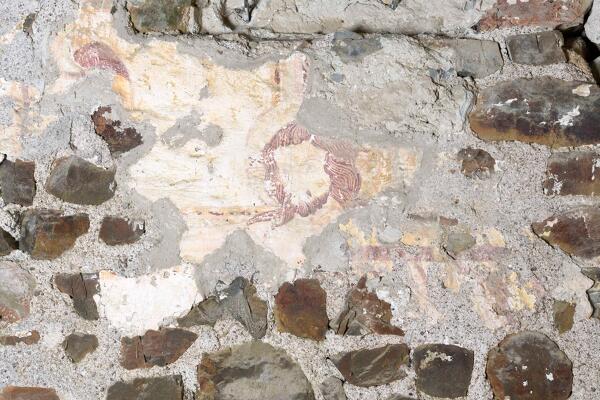 Peinture monumentale : Christ en croix