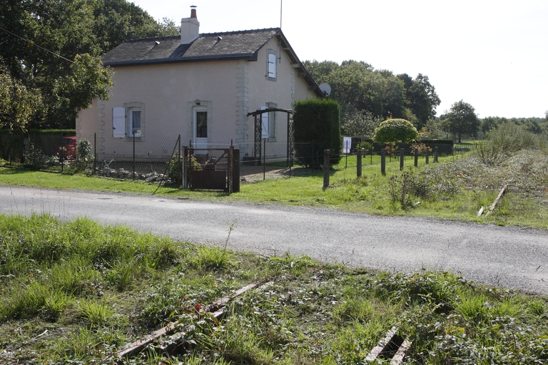 Les gares et haltes sur la ligne ferroviaire Nantes-Châteaubriant