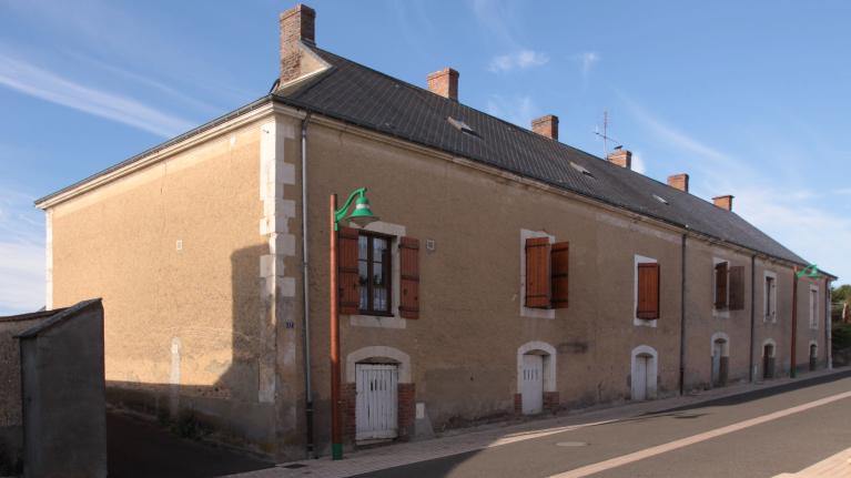 Ensemble de 6 maisons, actuellement 2 maisons, 17 au 25 rue Edmond-Charlot