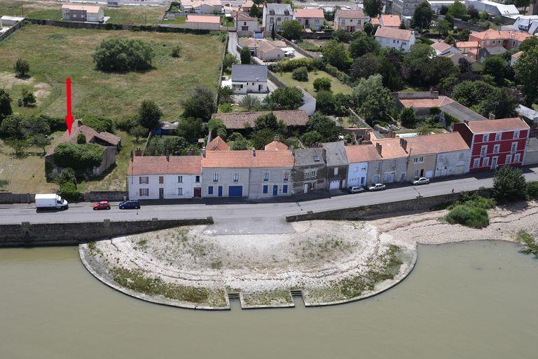 Maison puis ferme, 38 et 39 quai Albert-Chassagne