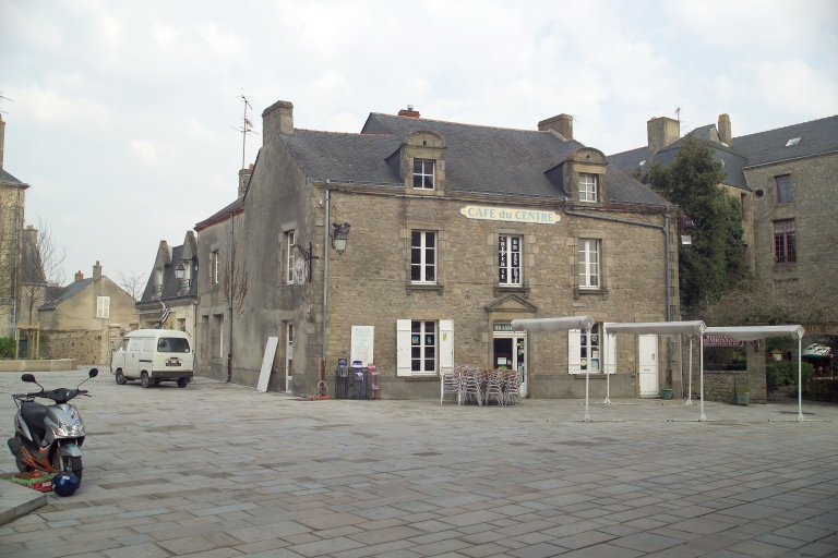 Maison, 2 place de la Psalette