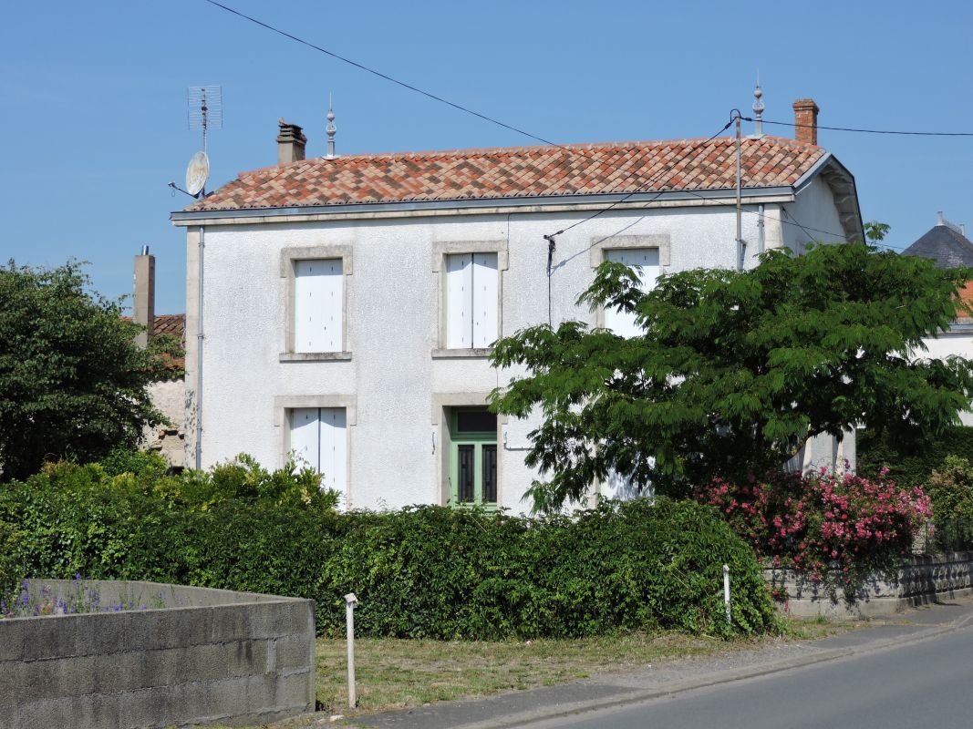 Ferme, actuellement maison ; le Clouzy, 14 rue du Pont-aux-chèvres