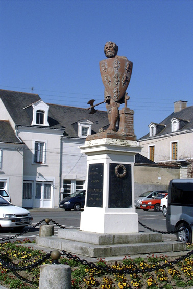 Monument, dit statue de Robert-le-Fort, place Rober-le-Fort