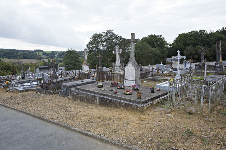 Cimetière de La Chapelle-Gaugain, rue de la Grille-Verte