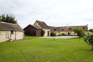 Motte (détruite) et ferme de la Pivardière, actuellement maison et poterie