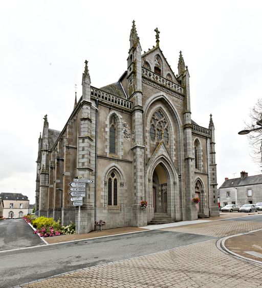 Église paroissiale Saint-Pierre - place de l'église, Bourgon