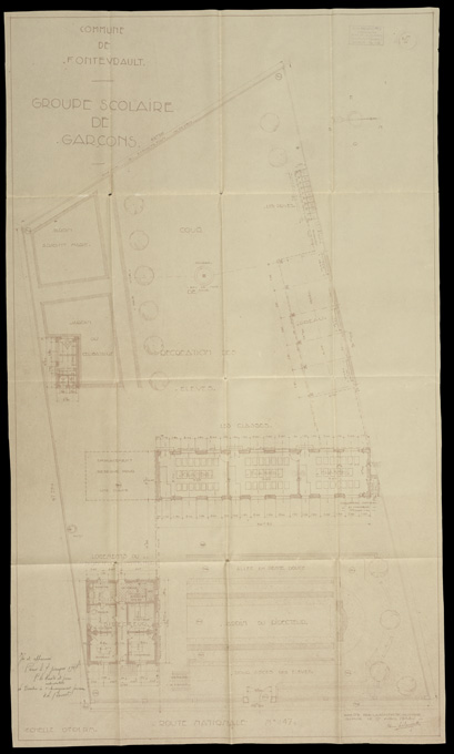 École de garçons, actuellement école primaire, 49 avenue Rochechouart, Fontevraud-l'Abbaye